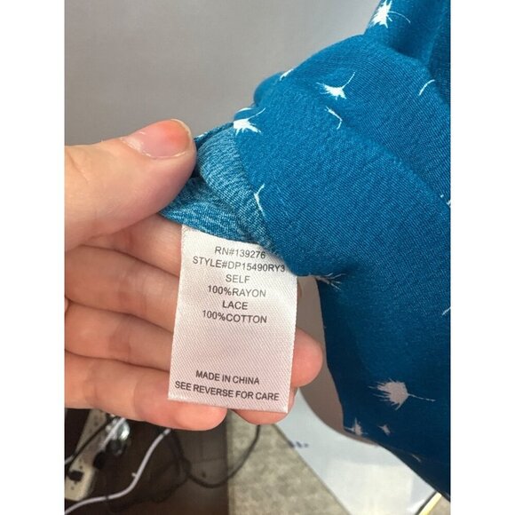 Daniel Rainn Womens PS Blue Dandelion Print Top With Lace Accents - Picture 6 of 6